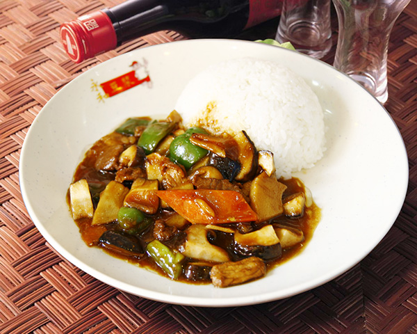 东菇肉片烩饭