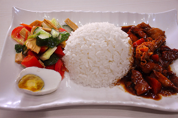 百叶结烧肉饭